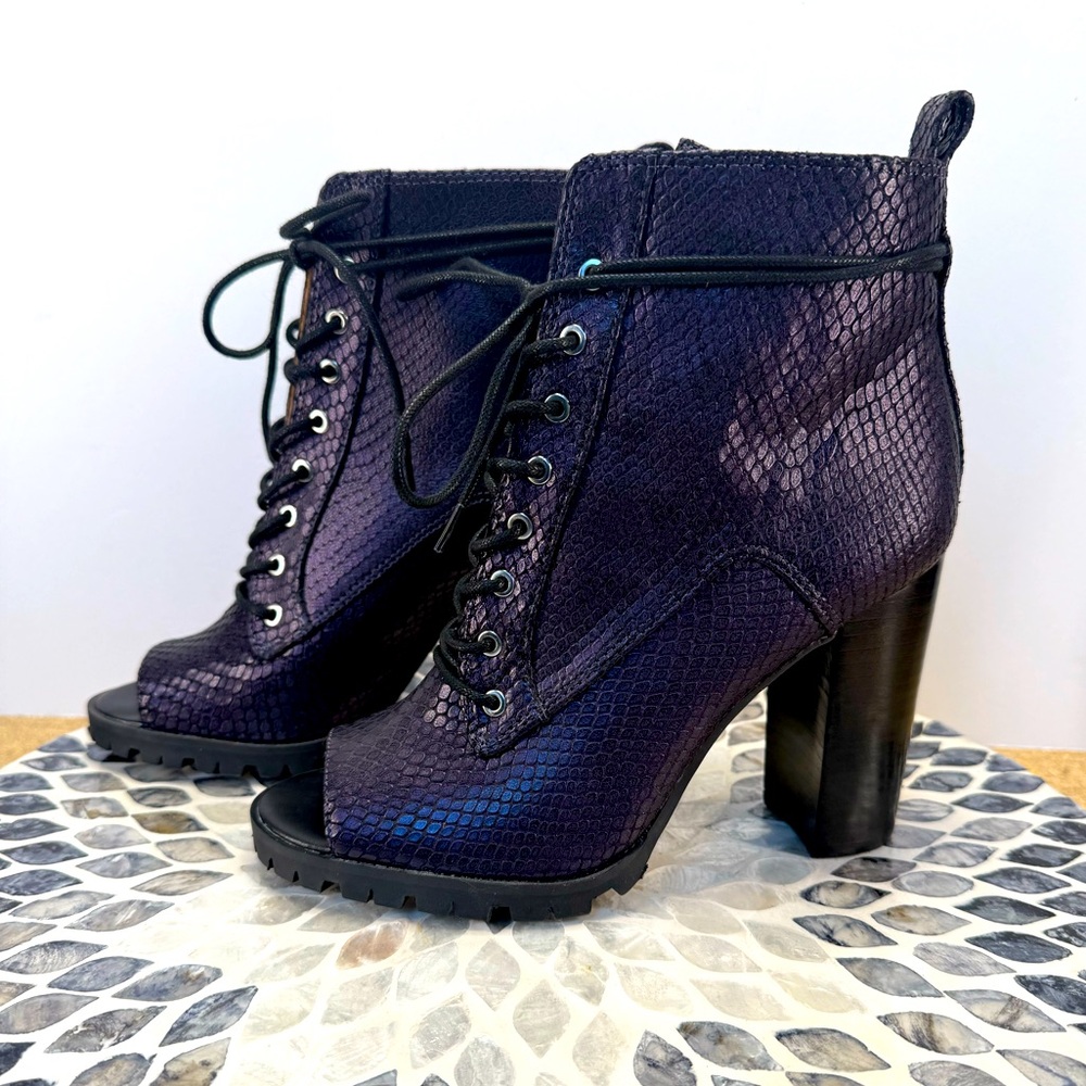 Katy Perry Collections Iridescent eggplant purple Lace-Up peep toe boots 6.5